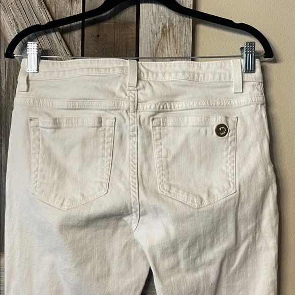 Michael Kors Women's Off-White Cropped Jeans - Picture 4 of 6